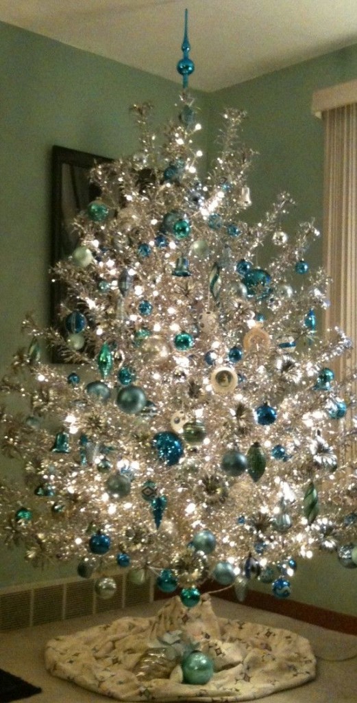 diy tinsel tree