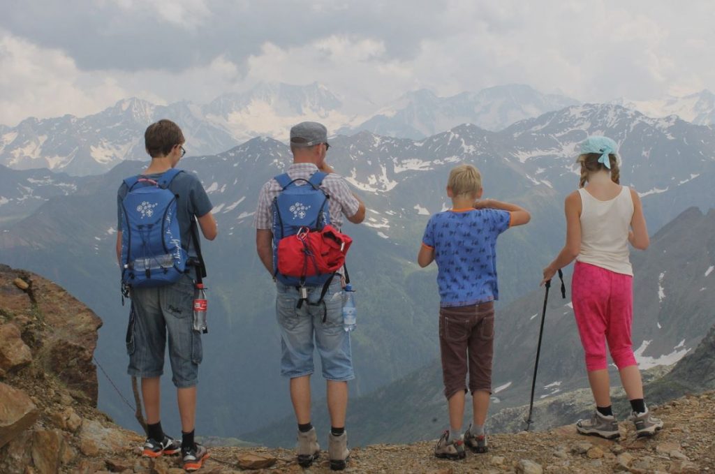 5 Experiences to Give Your Kid Before Theyre Grown