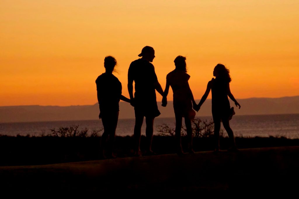 4 Fun Activities for an Adventurous Family Night