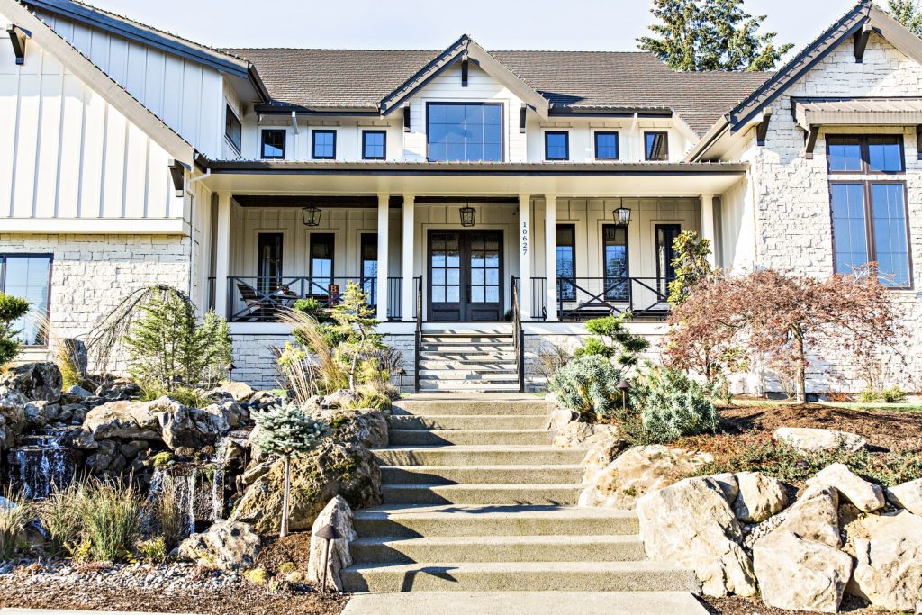 4 Ways to Dramatically Renovate Your Home Exterior