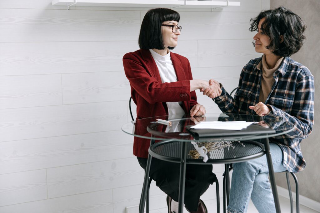 Why You Should Use a Real Estate Agent When Selling Your Home