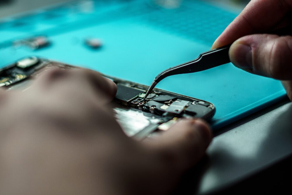 What Is a Phone Doctor and How Can They Help You? 1 What Is a Phone Doctor and How Can They Help You