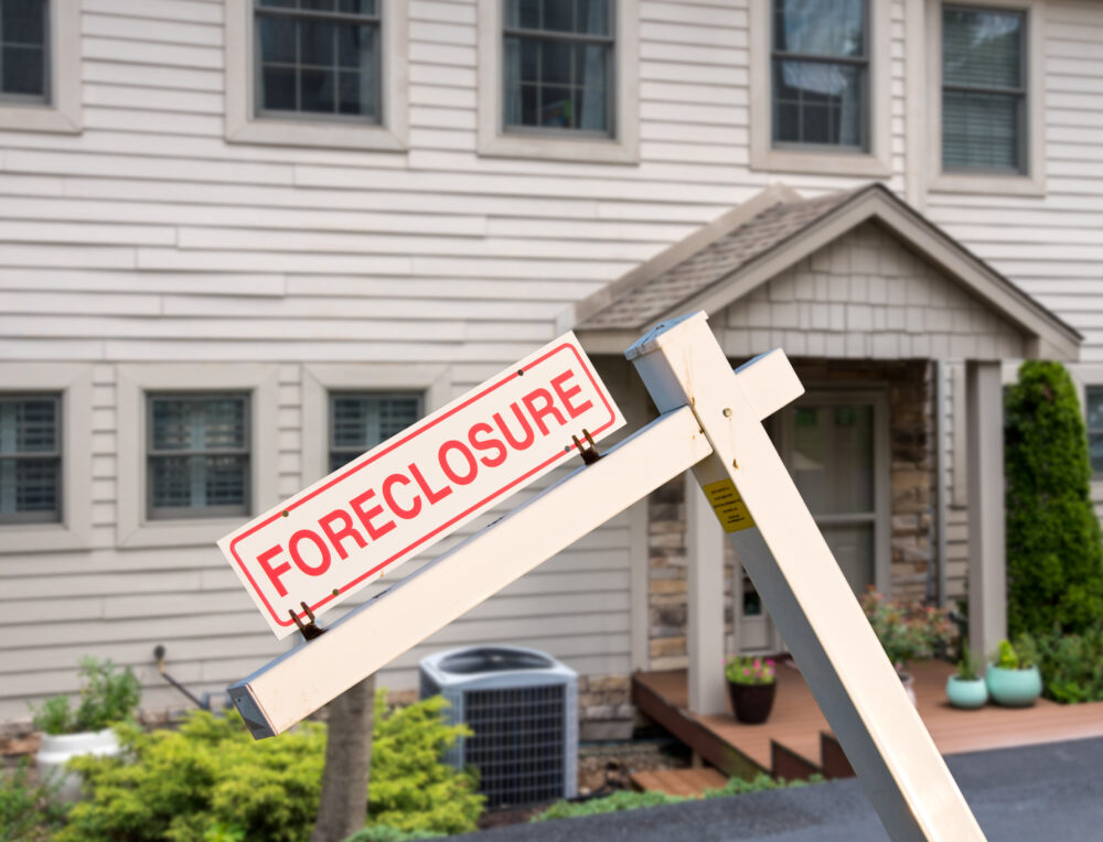 What to Do When Your Home Is Threatened With Foreclosure