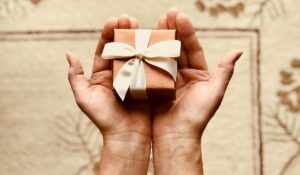 Elegant Gift Ideas for Your Special Lady