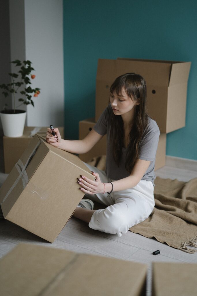 5 Bills to Expect When You Move Out for the First Time 1 5 Bills to Expect When You Move Out for the First Time