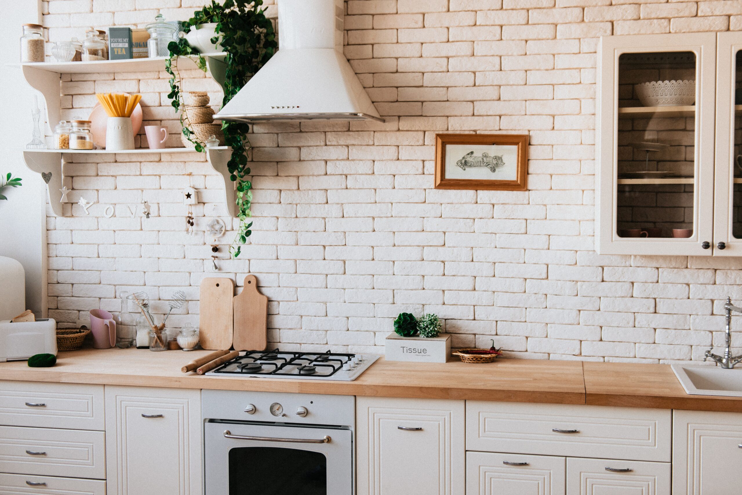 Photo of a nice kitchen.