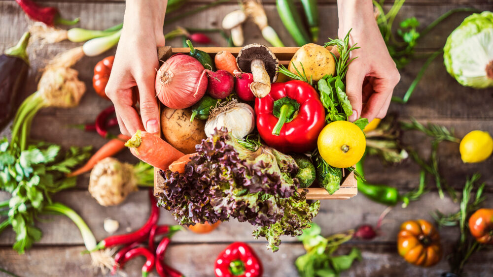 Organic for Moms – The Benefits of an Organic Diet for You and Your Family 8 23