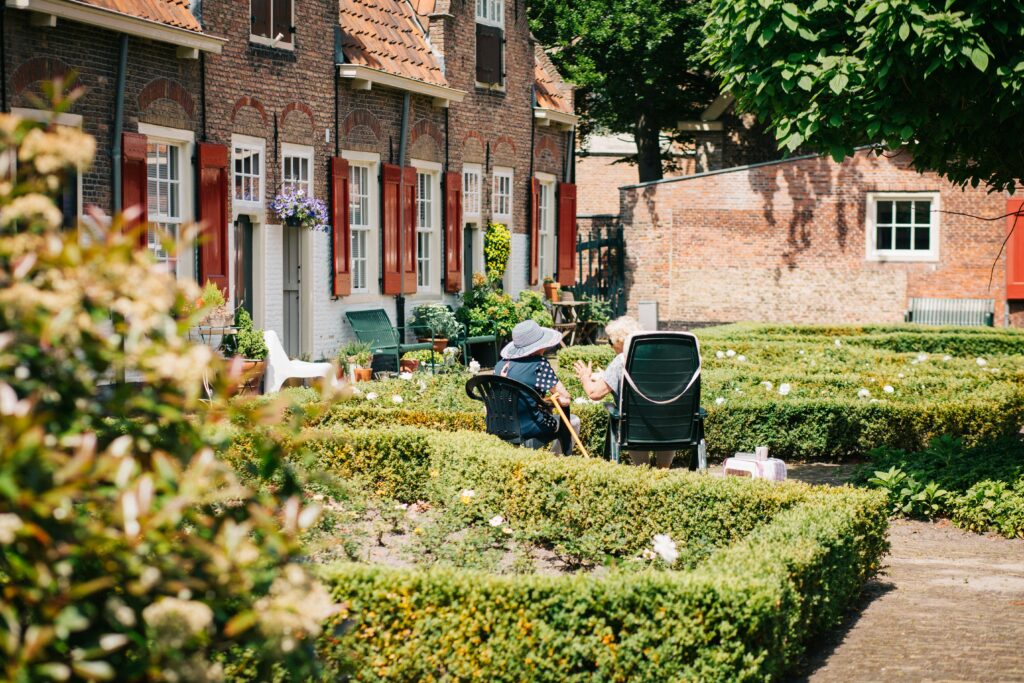 How To Choose an Assisted Living Facility That Fits Your Needs 11_28