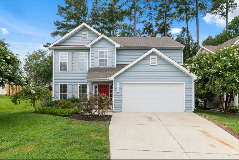 How To Maintain Your Home's Vinyl Siding So It Looks Great Year-Round 1 How to Maintain Your Homes Vinyl Siding So It Looks Great Year Round