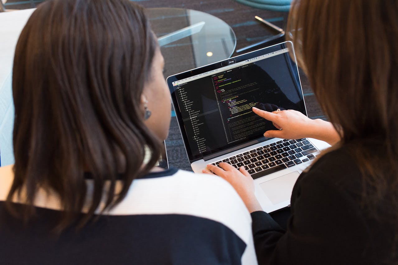 Top 5 Benefits of Using an Online Sandbox for Development