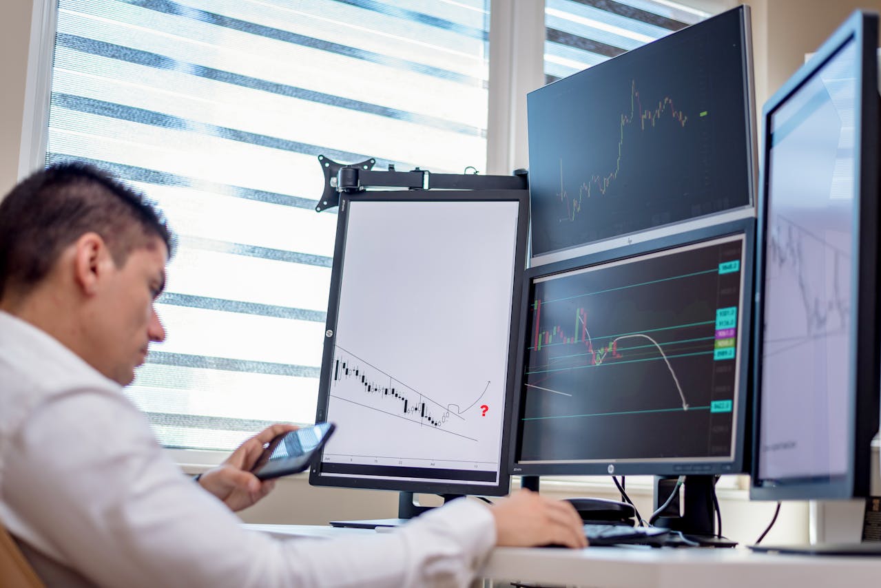5 Ways A Financial Advisor Can Help You