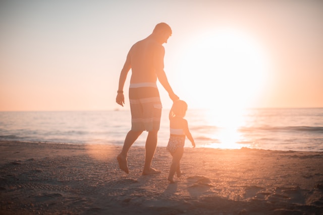 derek thomson M1jCmRxO7cY unsplash